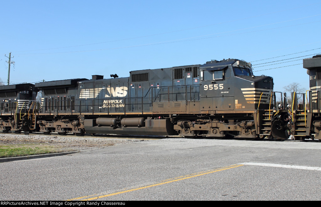 NS 9555 